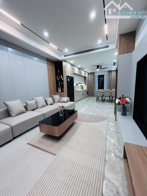 BÁN NHÀ PHỐ NGỌC LÂM, LONG BIÊN. DT 55M². GIÁ 13 TỶ - 1