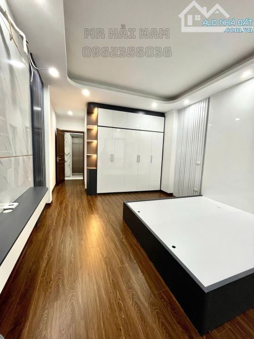 1 Căn duy nhất phố Trần Khát Chân DT 42m2 6 tầng thang máy ngõ nông sát phố G i á 8 tỷ - 1