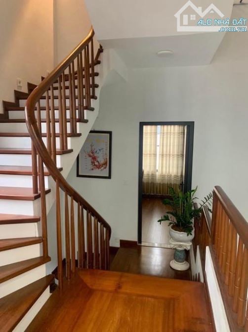 Bán nhà 4 tầng, 62m2, cách 1 nhà ra phố, trung tâm Hai Trưng, chỉ 8 tỷưng, Bà Trưng, - 1