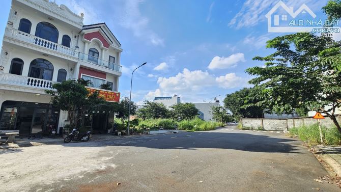 4,05Tỷ TL🔥Bán nhà 1 trệt 2 lầu full nội thất 85m2, KDC p.An Phú, Tp.Thuận An - 16