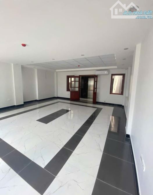 Bán nhà phố Tu Hoàng, 86m2- 6T - TM, VP cực đẹp, chỉ 19 tỷ - 2