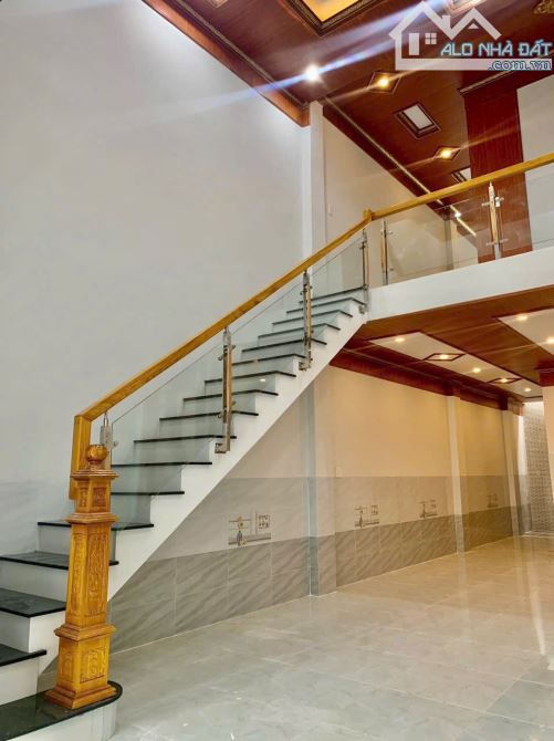 🆘BÁN NHÀ GÁC LỬNG THUỘC KP3 TRẢNG DÀI BIÊN HOÀ. GẦN CÂY XĂNG 75. ĐƯỜNG ĐỒNG KHỞI VÀO CHỈ - 2