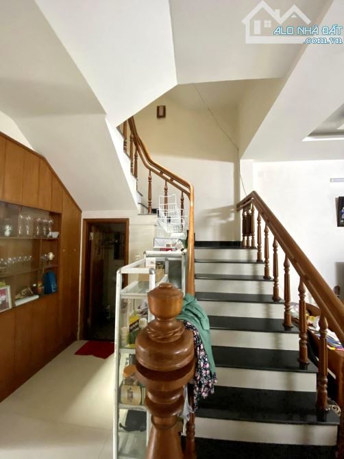 Bán Nhà Ung Văn Khiêm - 3 Tầng - Gần Biển - 66m2 - MT 5m - Mới Đẹp Ở Ngay - 7Ty5. - 2