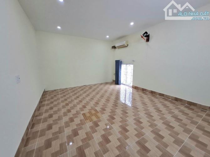 Bán nhà Gò Vấp, sát mặt tiền Phạm Văn Đồng - Trần Bình Trọng, 76M², chỉ hơn 4 tỷ TL - 2