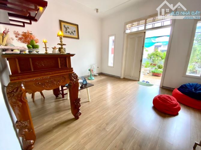 BÁN NHÀ 3 TẦNG KINH DOANH – MẶT PHỐ 20M5 – KHUÊ TRUNG, CẨM LỆ - CĂN RẺ NHẤT KV - 2