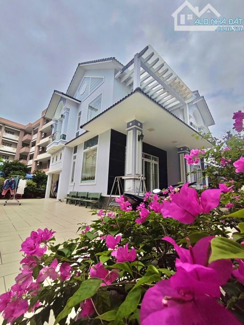 Biệt thự hơn 400m2 KDC Bửu Long - Gần CS5 Lạc Hồng - 2