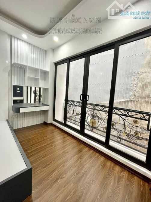 1 Căn duy nhất phố Trần Khát Chân DT 42m2 6 tầng thang máy ngõ nông sát phố G i á 8 tỷ - 2