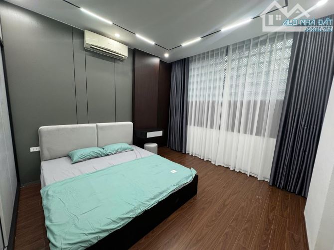 PHỐ THÁI HÀ - 30M RA PHỐ - TIỆN ÍCH VÔ VÀN - 50M2 Ở GIA ĐÌNH - HAI THOÁNG - 9.7 TỶ - 3