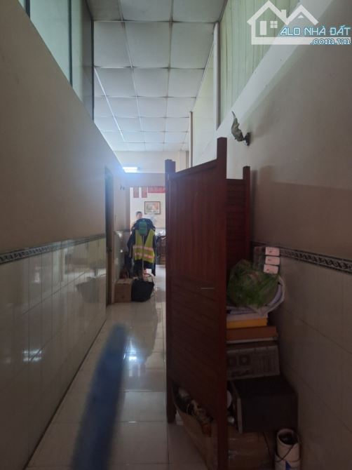 Gấp bán nhà Thủ Đức, ngang 12m, dt 430m2, chỉ 16 tỷ, ô tô thông Kha Vạn Cân. - 3