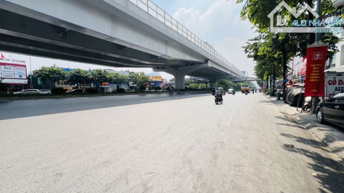 Tòa Building Mặt Phố Hoàng Quốc Việt - Cầu Giấy 200m2, Mặt Tiền Khủng, Vị Trí Vàng - 3