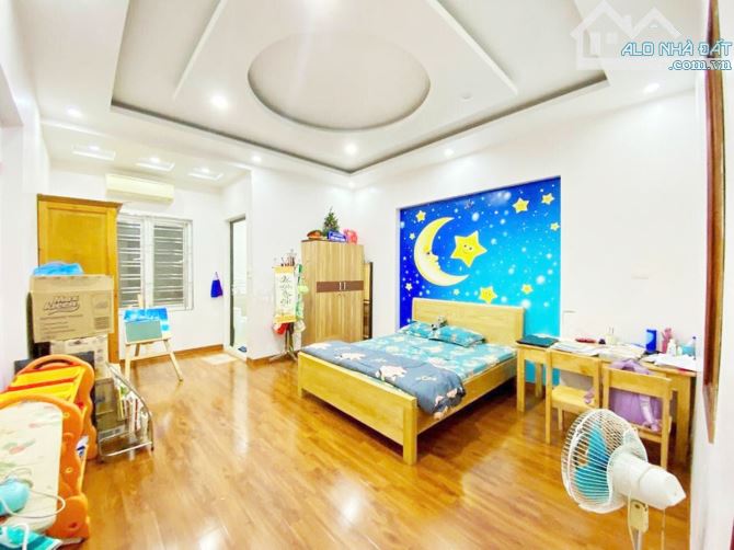 Bán nhà khu phân lô 333 Văn Cao. DT 86m2 x 4T - 3