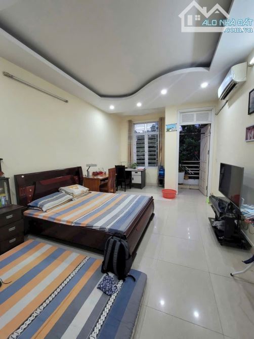 NHÀ QUÁN NAM- NGUYÊN TẤT TỐ 65M2, 5 TẦNG, 6 NGỦ, FULL, CHỈ 13 TRIỆU - 4