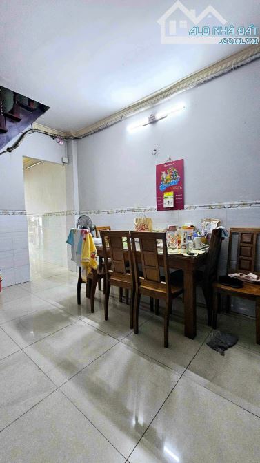SÁT MẶT TIỀN NGAY CHỢ ĐƯỜNG 11 LINH XUÂN - 2 TẦNG - 4x15M - KINH DOANH TẤP NẬP 3,8 TỶ - 4