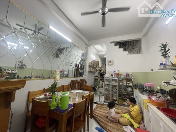 Gấp bán nhà Quận 9(cũ), kế MT Lê Văn Việt, giá 6.7 tỷ 3 tầng, dt 70m2. - 5
