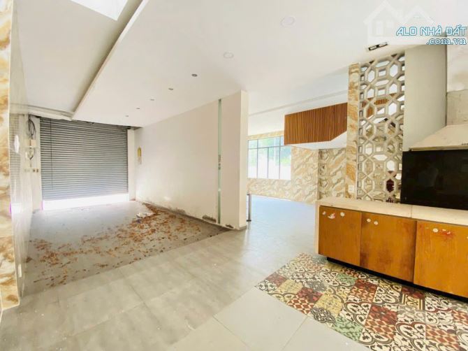 Bán Biệt Thự có hồ bơi 250m2 hẻm 207 Nguyễn Văn Đậu, P11, Bình Thạnh. Giá rẻ 26.5 tỷ - 5