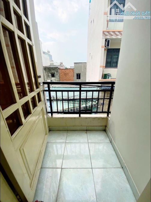 BÌNH TÂN - LÊ ĐÌNH CẨN - NHÀ 2 TẦNG MỚI ĐẸP 40M2 - 4x10M - HẺM XE HƠI 4M - GIÁ CHỈ HƠN 3 - 5