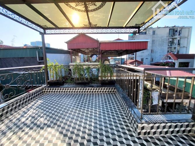 Bán nhà 5 tầng, 35m2, lô góc, phân lô, ô tô đỗ cửa, 3 ngủ, trung tâm Hai Bà, nhỉnh 6 tỷ - 5
