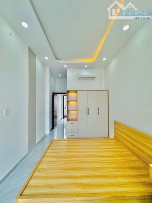 57m2, Chỉ 5,3 Tỷ ! Bán Nhà Đường Nguyên Hồng 57m2 ( 3,5m x 15m ), 2 Tầng, P11, Chỉ 5,3 Tỷ - 6