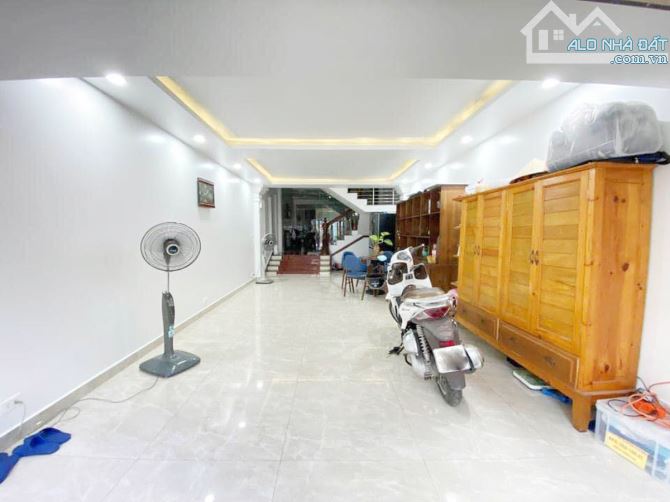 Bán nhà khu phân lô 333 Văn Cao. DT 86m2 x 4T - 7