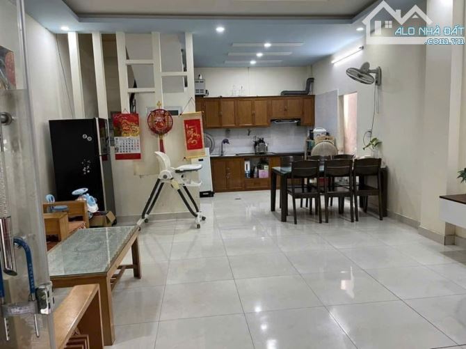 Fo Hàng hiếm! Nhà đẹp cho gia đình trẻ nhỏ Phố Đằng Hải ngay Trần Hoàn  - DT: 41,7m2 nhà 3