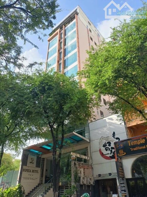 Bán gấp khách sạn mặt tiền đường Nguyễn Trãi, Bến Thành, Quận 1, dt: 8,2x20m 8 tầng 170 tỷ
