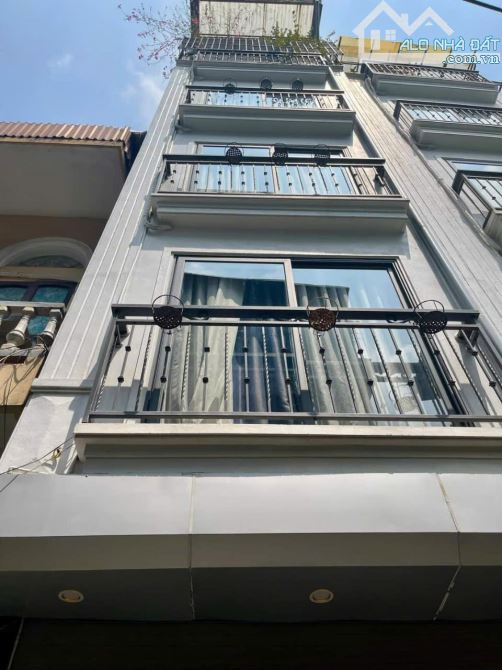 BÁN NHÀ QUANG TRUNG - HÀ ĐÔNG - 40M - 5T - PL - OTO GẦN Ở SƯỚNG - HƠN 6 TỶ.