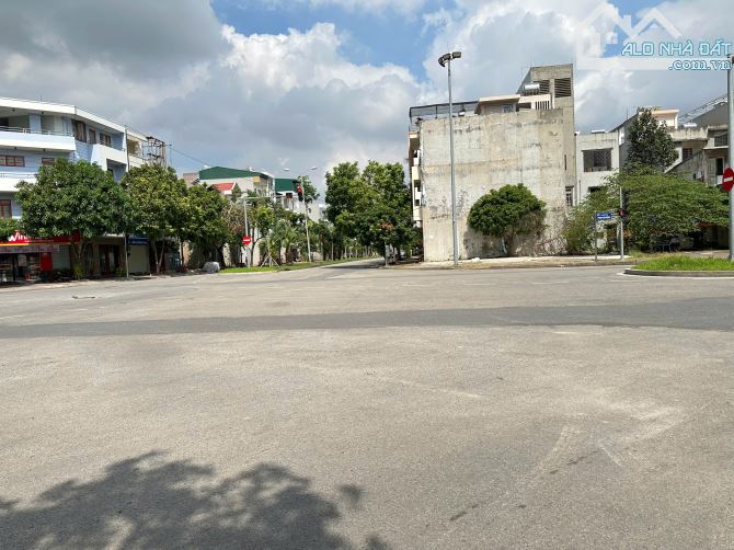 cần bán lô đất dường phạm văn đồng - thanh bình -tp hải dương - 1