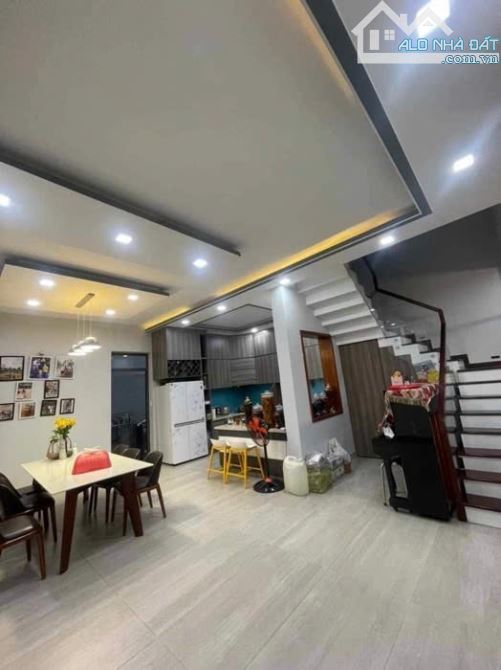 Biệt thự 4 tầng đường số 4 Tấn Trường Gò Ô Môi Phú Thuận Q7, 162m2 ngang 9m, 25.5 tỷ - 1