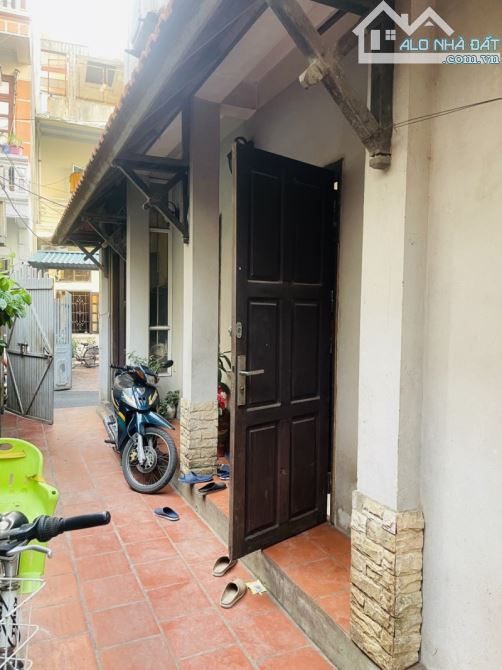 bán đất 180m2 tặng nhà 4 tầng mặt tiền 5,5m tại phố kim giang, hà nội - 1
