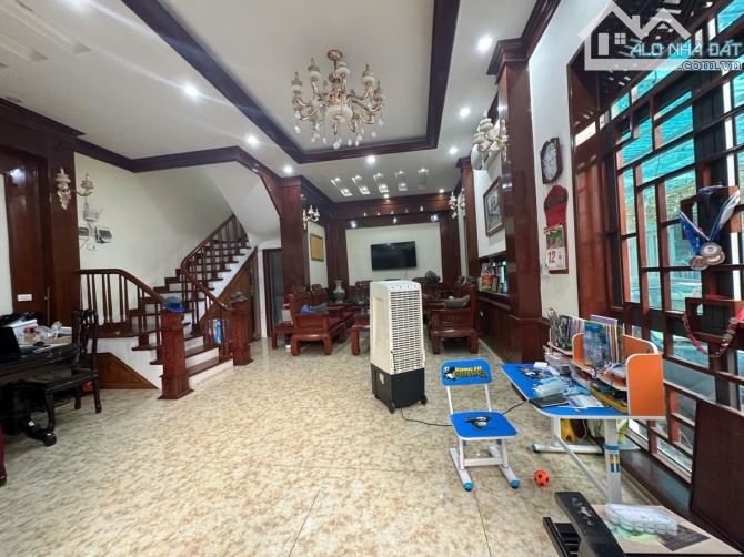 Bán Biệt Thự Lô Góc Foresa KĐT Xuân Phương DT 135M 4 Tầng View Vườn Hoa Siêu Đẹp Giá 28 Tỷ - 1