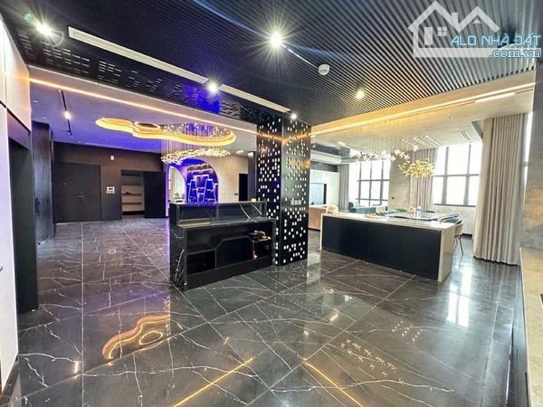 Cần chuyển nhượng Penthouses Mulberry Lane 356m2, 2 tầng, mặt tiền 5m, giá 19 tỷ - 12