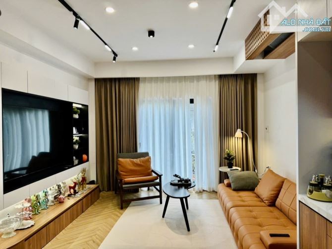 Bán nhà Chu Huy Mân 4 tầng x 71M đg oto tránh, thang máy hơn 13 tỷ - 3