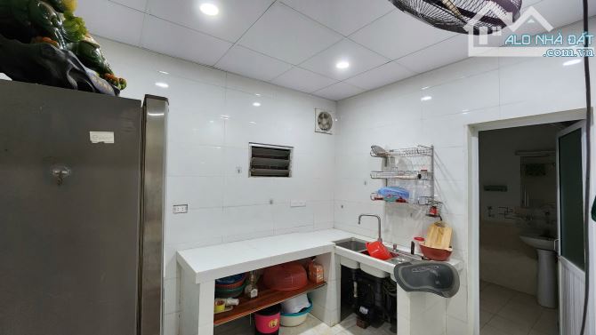 Bán gấp nhà 2 tầng cổ nhuế, bắc từ liêm, dt 95m, mt 8m, ô tô giá chỉ 3.55 tỷ - 2
