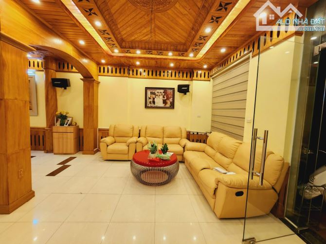 SIÊU PHẨM BIỆT THỰ THÁI HÀ, LÔ GÓC, 3 THOÁNG, Ô TÔ TRÁNH_DT 160M2, 4 TẦNG, MT 11M, 42TỶ - 2