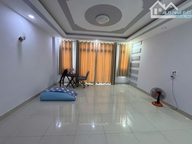 BÁN GẤP GIÁP KHU PHAN XÍCH LONG - NGANG 5M HIẾM - SỔ VUÔNG - 5 TẦNG - CHỈ 7,35 TỶ - 2