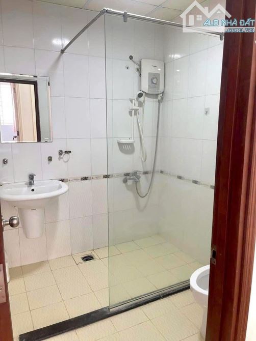 Chung cư Screc Tower, Trường Sa, p12, Quận 3: 97m2,3p ngủ,2wc,16tr - 2