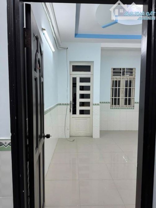 Bán nhà Nguyễn Thị Tần, 42m2, sổ hồng riêng, 3 tầng btct, ngang 4,5m, nhỉnh 3 tỷ - 2