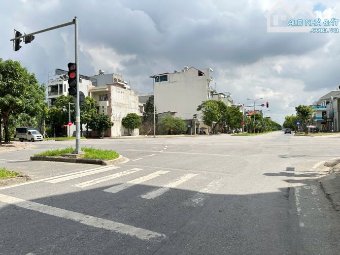 cần bán lô đất dường phạm văn đồng - thanh bình -tp hải dương - 3