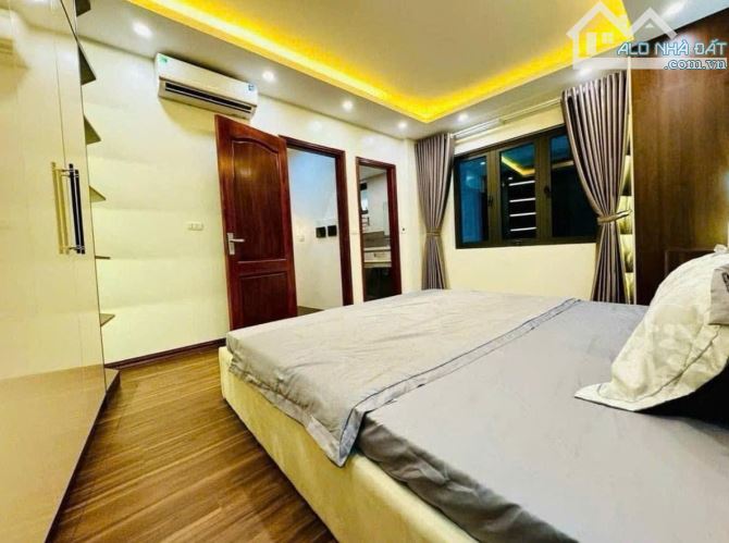 HIẾM NHẤT TẦM TIỀN Ở CẦU DIỄN - 10M RA Ô TÔ TRÁNH - 35M2 - 5 TẦNG,3 NGỦ THÔNG SÀN - NHÀ MỚ - 3