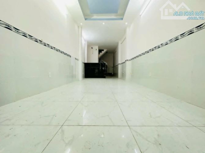 Trần Thủ Độ, Tân Phú, 40m2, 5 Tầng, 3m x 13,2m, chỉ 5 tỷ 8 - 3