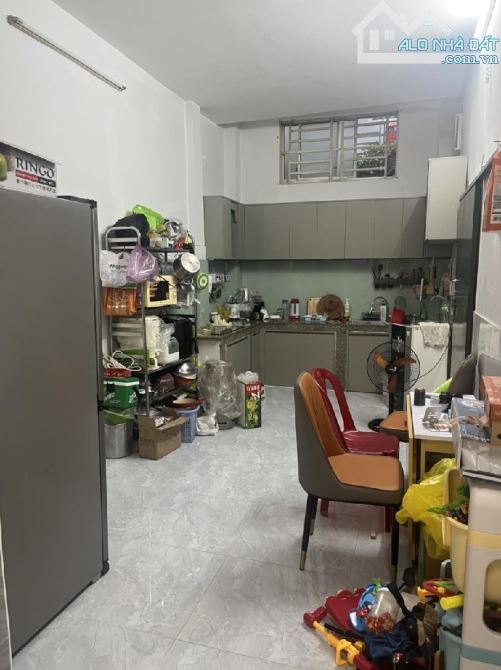 NHÀ TÂN PHÚ TRỊNH ĐÌNH TRỌNG.58M2- HÈM ÔTÔ 6M- 100M RA MẶT TIỀN - GIÁP Q11 - GẦN CHỢ - TIỆ - 3