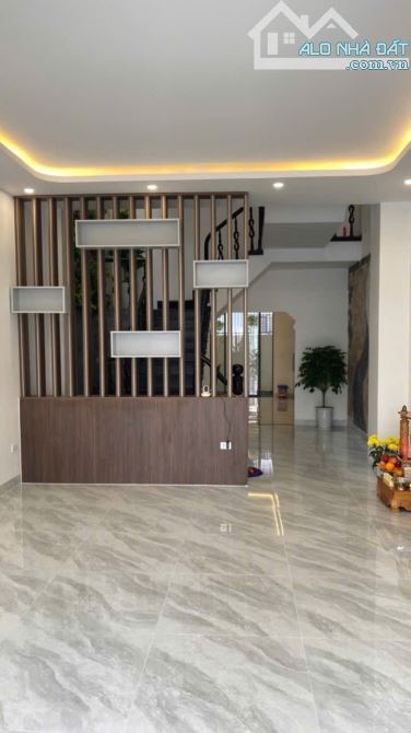 🏘 Phố Kinh Doanh- Nhà 3 Tầng - Đường 10m5 Hồ Nghinh- Sơn Trà - Đà Nẵng- 122m2 - 17 tỷ x. - 4