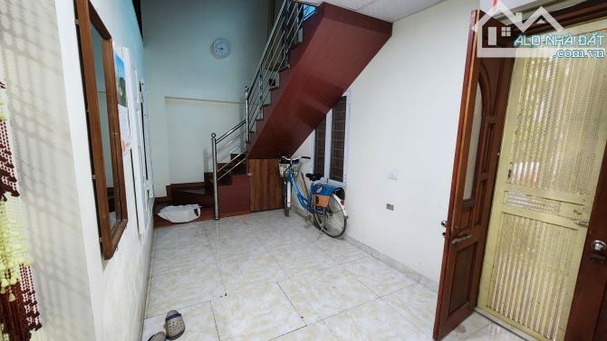 Bán gấp nhà 2 tầng cổ nhuế, bắc từ liêm, dt 95m, mt 8m, ô tô giá chỉ 3.55 tỷ - 5