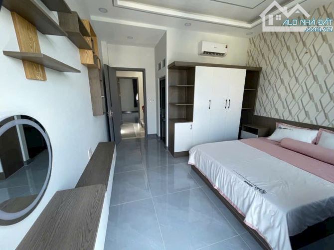 🏡SIÊU PHẨM NHÀ MỚI ĐẸP LUNG LINH SÁT MẶT TIỀN NGUYỄN ẢNH THỦ - 5 TẦNG - TẶNG FULL NỘI THẤ - 5