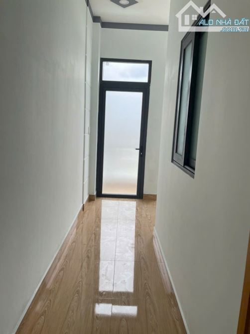 Chủ gởi:bán gấp nhà 3 tầng , 72m2, sổ hoàn công, p Đông Hòa Dĩ An, chỉ nhỉnh 4 tỷ - 5