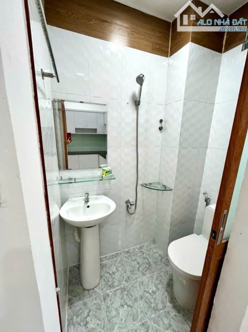 Cơ hội cho người muốn mua nhà gần Vincom Lê Văn Việt, nhà đẹp 1 trệt 1 lầu mà có 3.7 tỷ - 5