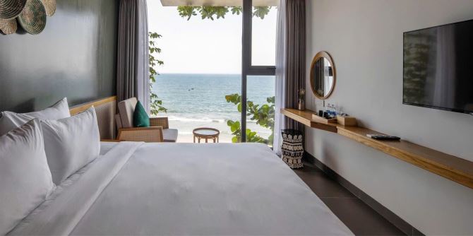 Bán Toà khách sạn boutique mặt biển - view trực diện Biển Mỹ Khê - MT đường Võ Nguyên Giáp