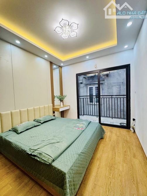 BÁN NHÀ 4 TẦNG 45M2 Ở HAI BÀ TRƯNG - Ô TÔ 30M - 2 THOÁNG TRƯỚC SAU GIÁ 8 TỶ - 6