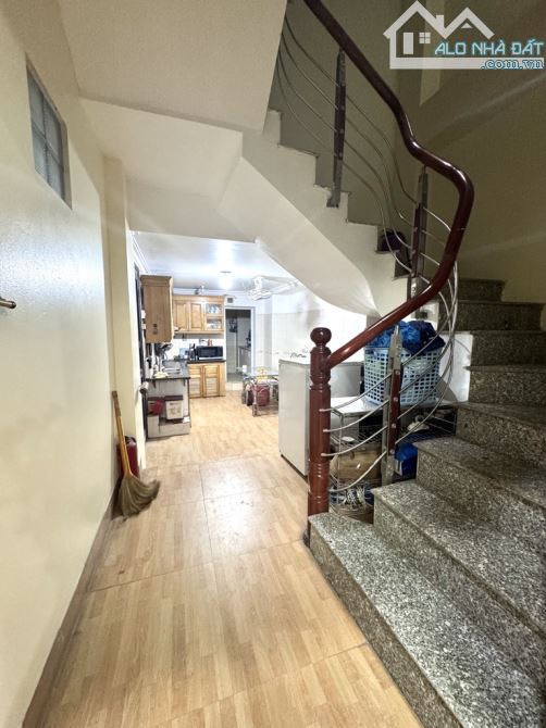 Bán nhà 4 tầng, 55m2, cách ô tô 3 bước chân, gần mặt phố Minh Khai, HBT, chỉ 7.5 tỷ - 6