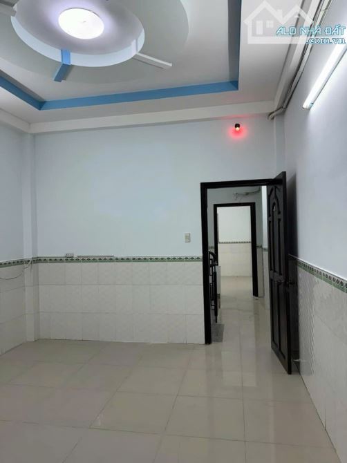 Bán nhà Nguyễn Thị Tần, 42m2, sổ hồng riêng, 3 tầng btct, ngang 4,5m, nhỉnh 3 tỷ - 7